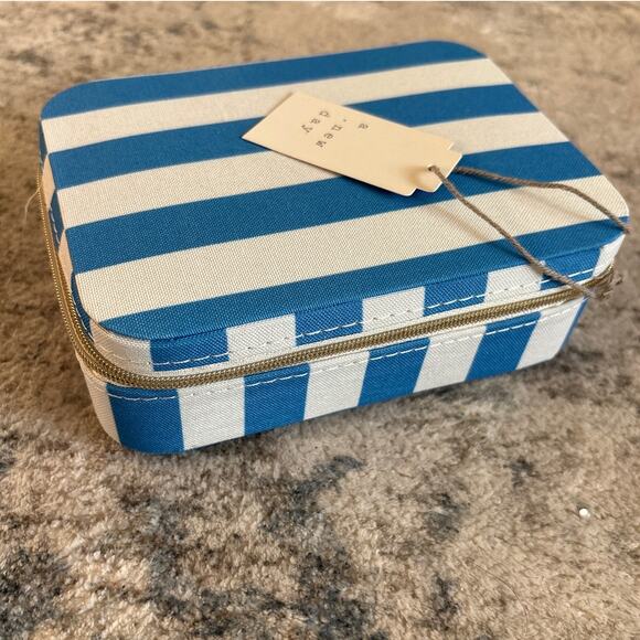 A New Day Blue White Striped Rectangular Zip Travel Jewelry Organizer NEW - Picture 2 of 8